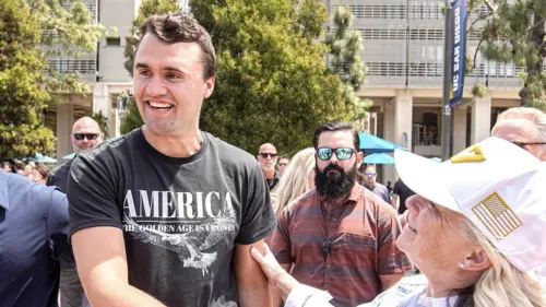 Học Khu Tiểu Bang Washington Xem Xét Vụ Việc Một Nhân Viên Có Lời Nói Liên Quan Đến Cái Chết Của Charlie Kirk