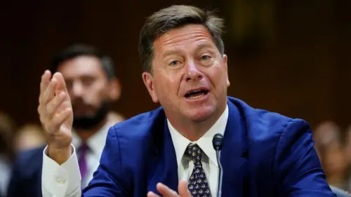 Ứng viên DNI của Tổng Thống Donald Trump đối mặt câu hỏi gay gắt về bầu cử 2020