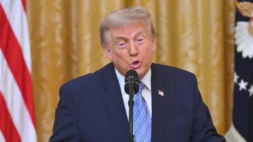 Tổng Thống Trump công bố tài liệu, nêu nghi vấn về bầu cử Hoa Kỳ và Trung Quốc can thiệp