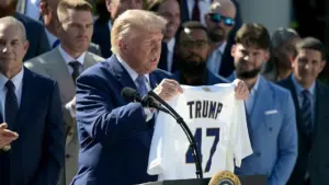 Tổng thống Donald Trump ca ngợi Shohei Ohtani như Babe Ruth trong buổi lễ tại Tòa Bạch Ốc