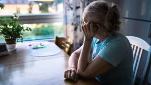 Bệnh Alzheimer: Hy vọng từ các liệu pháp mới cho người bệnh