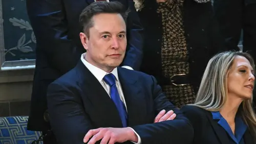 Elon Musk đáp trả phóng viên: Truyền thông bị ghét hơn tôi