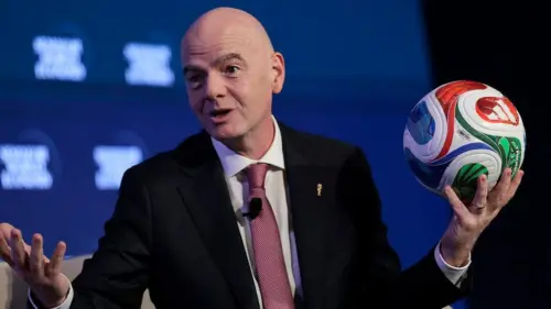 FIFA và Tòa Bạch Ốc theo dõi ảnh hưởng của cháy rừng Canada trước trận Chung kết World Cup