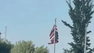 Cờ Mỹ bị treo ngược tại lễ kỷ niệm của người Somali ở Minnesota gây ra làn sóng phẫn nộ