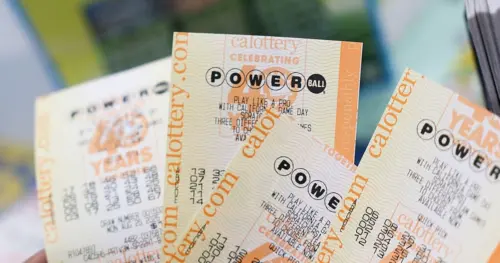 Vé số Powerball trị giá 37.000 đô la được bán tại California