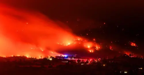 Lửa rừng Colorado thiêu rụi 73.000 mẫu đất, 4 lính cứu hỏa thiệt mạng