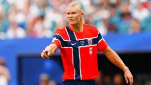 Truyền thông xã hội ngao ngán với quyết định thay Erling Haaland của Na Uy khi World Cup đang hồi gay cấn