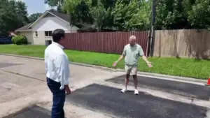 10 Năm Chờ Đợi Kết Thúc: Khu Phố Houston Cuối Cùng Thấy Biện Pháp Giảm Tốc Như Đã Hứa