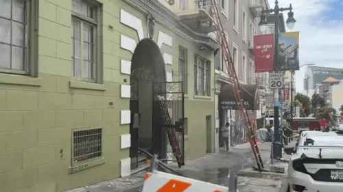 Cháy căn hộ gây kẹt xe trên đường Jones, San Francisco; 3 người đang được kiểm tra y tế