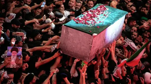 Iran Live Updates: Khamenei thề trả thù cho cha