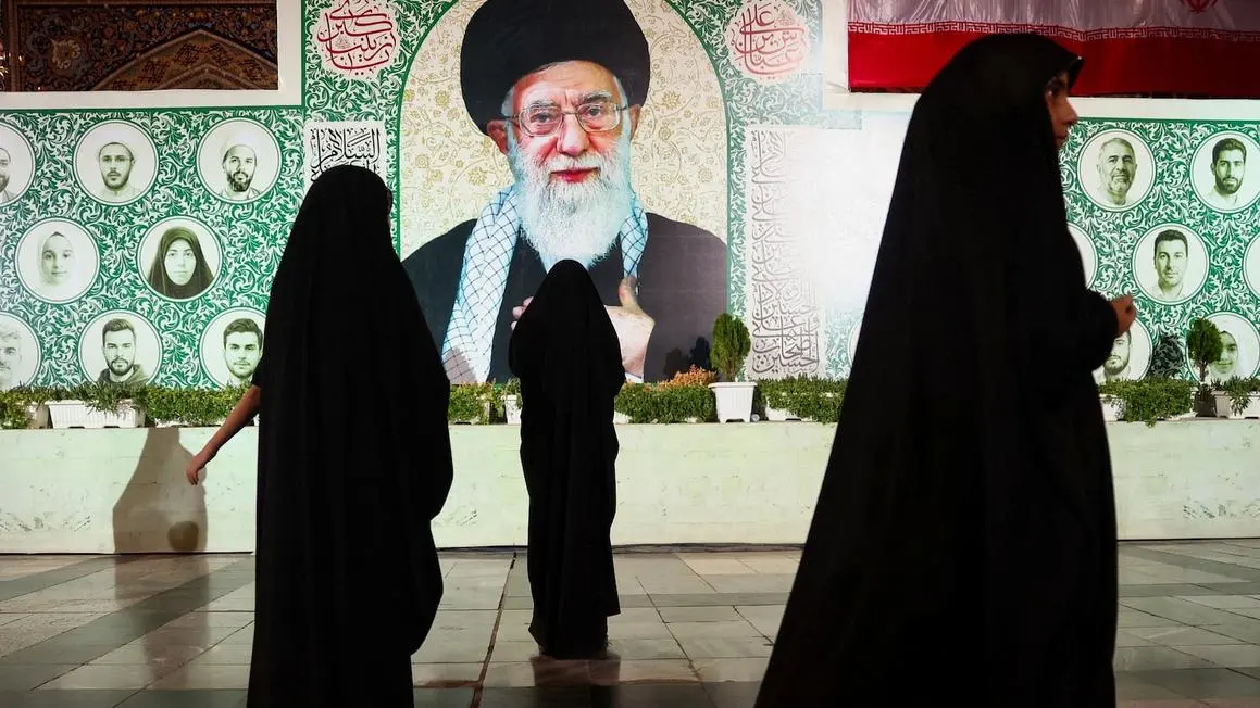 Tổng Thống Trump đồng ý tiếp tục đàm phán với Iran, nhưng tuyên bố lệnh ngừng bắn đã &#8216;chấm dứt&#8217;