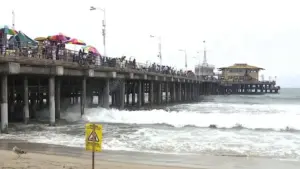 Cảnh báo vi khuẩn tại nhiều bãi biển Los Angeles County