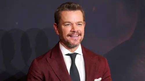 Matt Damon nhớ lại chuyến bay gấp rút suýt khiến anh bỏ lỡ lịch sử của Red Sox