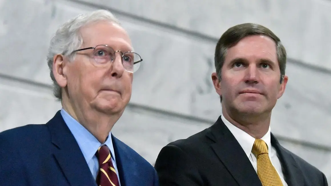 Thống Đốc Kentucky Gửi Thư Cho Thượng Nghị Sĩ Mitch McConnell Hỏi Về Sức Khỏe
