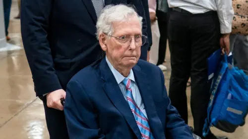 Dự luật SAVE America của Tổng Thống Trump gặp trở ngại khi Thượng Nghị Sĩ McConnell vắng mặt