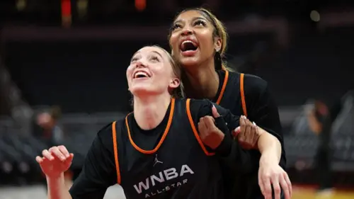 WNBA bị chỉ trích vì đăng bài về cá cược của Paige Bueckers, Angel Reese