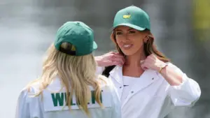 Paulina Gretzky Thắng Giải Golf Cùng Alexandra O’Laughlin