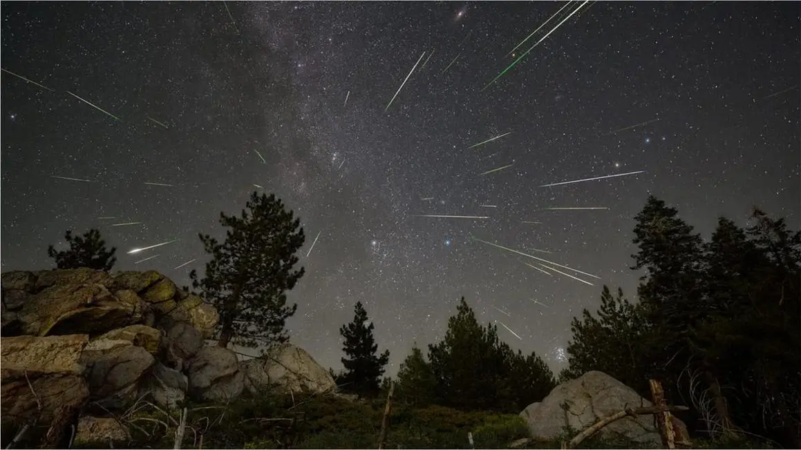 Mùa Hè Nóng Bỏng Với Hiện Tượng Mưa Sao Băng Perseids Đẹp Mắt, Cách Chiêm Ngưỡng Sao Băng Rực Rỡ
