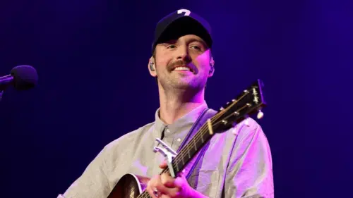 Ca sĩ nhạc Đồng quê Ruston Kelly Tái cam kết Chế độ tỉnh táo Sau khi Tái phát Chất gây nghiện