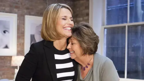 Savannah Guthrie gửi lời nhắn đặc biệt tới kẻ bắt cóc mẹ ruột sau 25 tuần mất tích