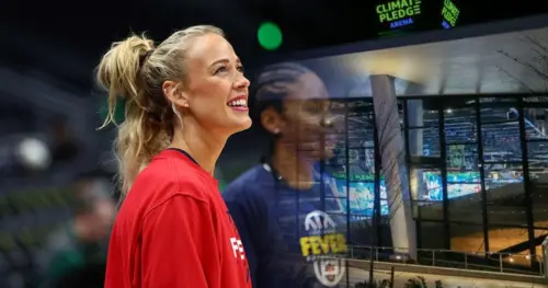 Tranh cãi về vận động viên chuyển giới trước trận đấu Seattle Storm và Indiana Fever