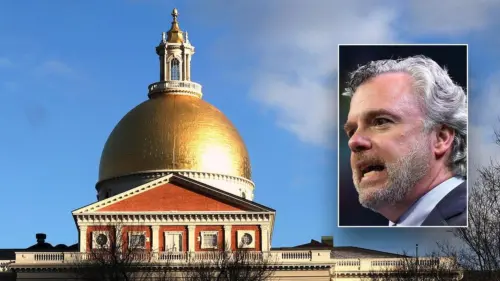 Chủ tịch đảng Dân chủ Massachusetts thừa nhận hành vi lái xe khi say rượu