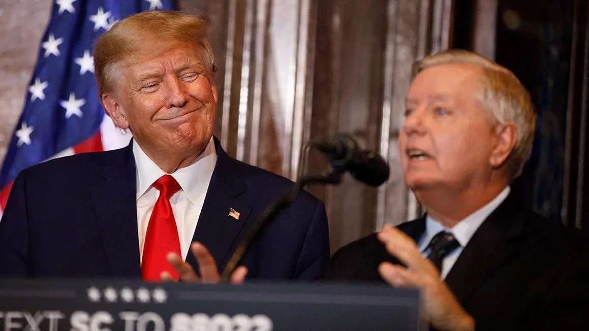 Từ &#8220;kẻ đáng khinh&#8221; đến &#8220;người nhà&#8221;: Hành trình đáng nhớ của Tổng Thống Donald Trump với Lindsey Graham