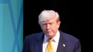 Quốc Hội Hoa Kỳ Thông Qua Luật Nhà Ở Lưỡng Đảng Dù Tổng Thống Donald Trump Từ Chối Ký