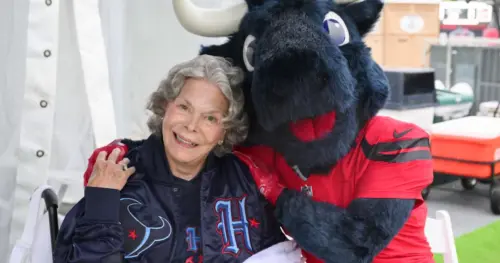 Cố Chủ tịch đội Houston Texans Janice McNair được tưởng nhớ với di sản hào phóng