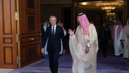 Thủ Tướng Canada Bảo Vệ Chuyến Thăm Saudi Arabia và Phản Bác Chỉ Trích