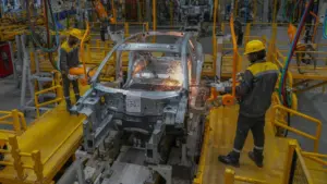 Tập đoàn Vingroup của Việt Nam mở rộng ra nước ngoài khi thị trường nội địa chậm lại