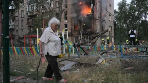 Tấn công quy mô lớn vào Kyiv: 11 người chết, hàng chục người bị thương