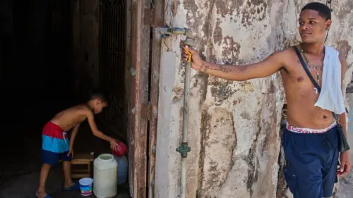 Cuba lại bị mất điện trên toàn quốc lần thứ ba trong hai tuần do thiếu nhiên liệu