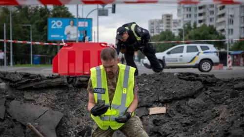 Nga tấn công giết 6 người, làm bị thương 29, trong lúc lực lượng Ukraine nhắm vào tàu chở dầu