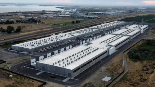 Các đồng minh năng lượng tái tạo tìm kiếm giải pháp sạch hơn khi nhu cầu điện cho AI tăng vọt