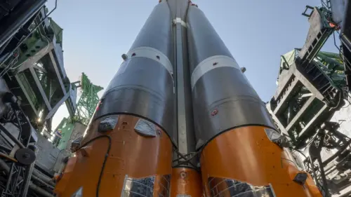 Tổng Giám đốc NASA thăm Sân bay Vũ trụ Nga để phóng Phi hành đoàn Mỹ-Nga