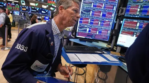 Chứng khoán Á Châu Tăng Giá Sau Khi Dow Jones Lập Kỷ Lục Mới