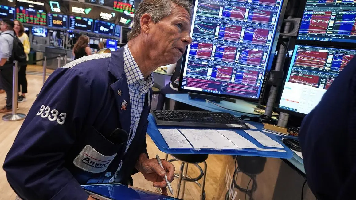 Chứng khoán Á Châu Tăng Giá Sau Khi Dow Jones Lập Kỷ Lục Mới