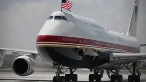 Chính quyền Trump yêu cầu các phóng viên New York Times ra tòa về báo cáo về Air Force One