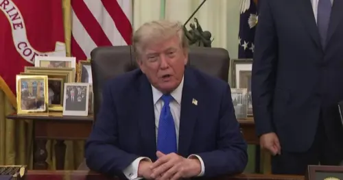 Kiểm tra sự thật các tuyên bố về quyền công dân theo nơi sinh của Tổng thống Donald Trump