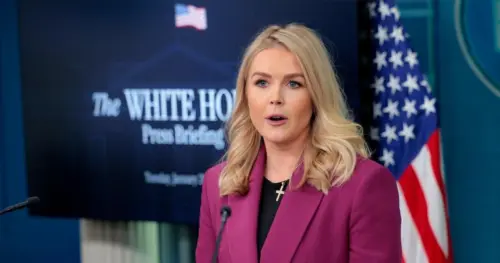 Karoline Leavitt Rời Ghế Phát Ngôn Nhân Tòa Bạch Ốc Cuối Tháng Tám