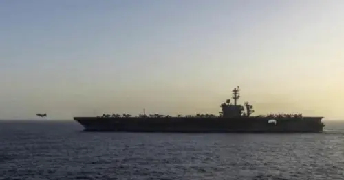 Gia đình lo ngại về khủng hoảng sức khỏe tâm thần trên tàu USS Lincoln
