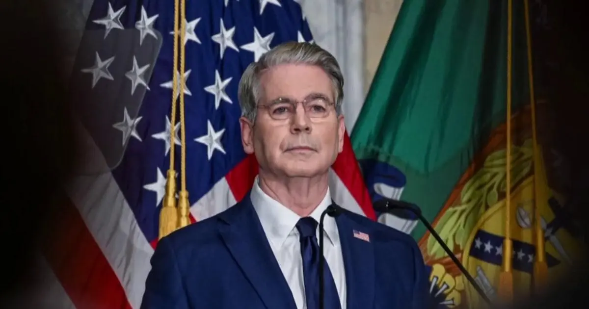 Tòa Tối Cao ủng hộ hạn chế bỏ phiếu qua thư trong một phán quyết có lợi cho Tổng Thống Donald Trump