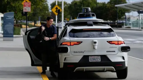 Waymo mở rộng dịch vụ xe tự lái tại California