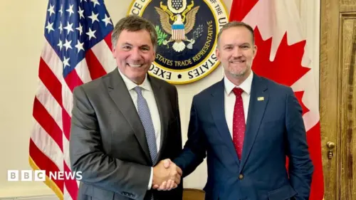 Thủ tướng Canada kêu gọi dỡ bỏ lệnh cấm rượu Mỹ khi thỏa thuận thương mại sắp đạt được