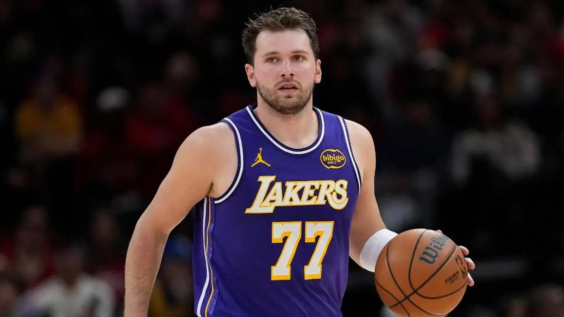 Bob Iger, Josh Kushner mua lại Lakers với giá 12 tỷ USD, theo ESPN