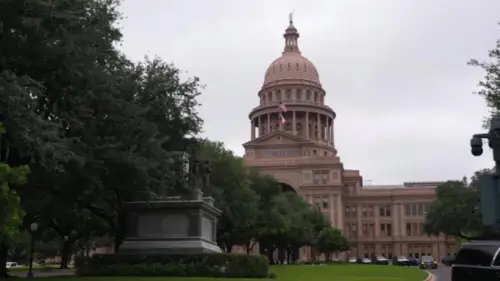 Texas nên cung cấp lựa chọn cử nhân 3 năm, Thống đốc Greg Abbott nói