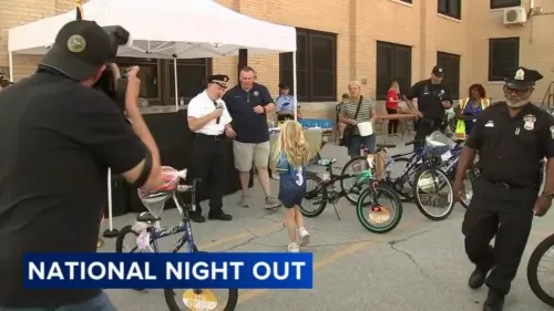 Cộng đồng và cảnh sát cùng nhau tổ chức các sự kiện ‘National Night Out’ trên khắp Philadelphia