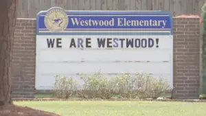 Trường Tiểu học Westwood Vượt Qua Kiểm Tra Môi Trường Sau Khi Vấn Đề Nấm Mốc Làm Chậm Ngày Đầu Năm Học