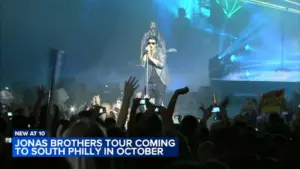 Jonas Brothers sẽ mang ‘The Burning Up Tour All Over Again’ đến Nam Philadelphia